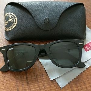 Ray-Ban Wayfarer Sunglasses